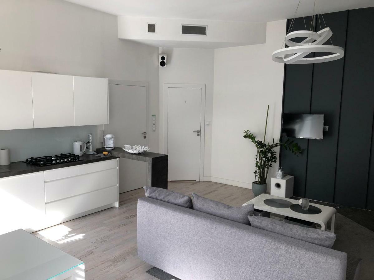 Apartment Lazurowy I Sloneczny Z Darmowym Parkingiem Strzezonym